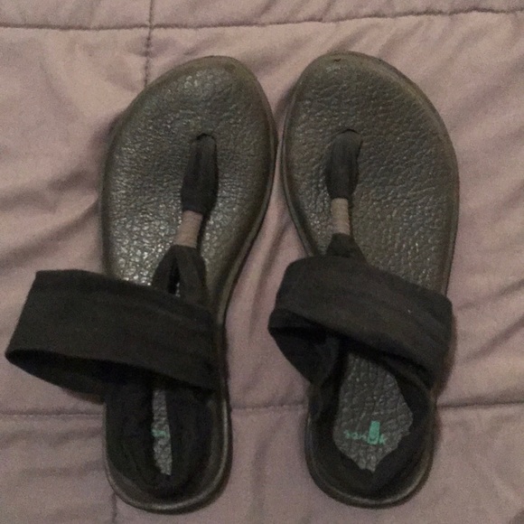 Sanuk black sandals - Picture 1 of 3